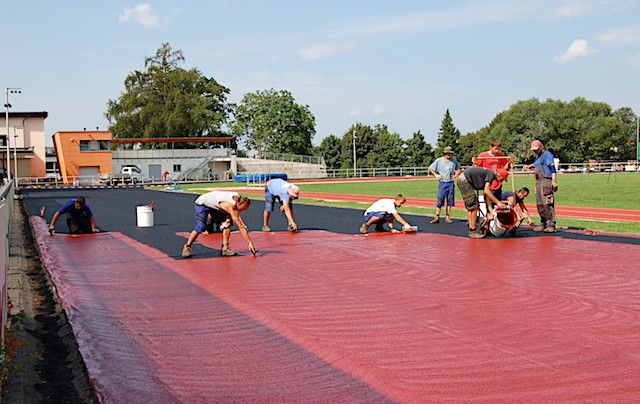 01-stadion-povrchy-2010-j.JPG