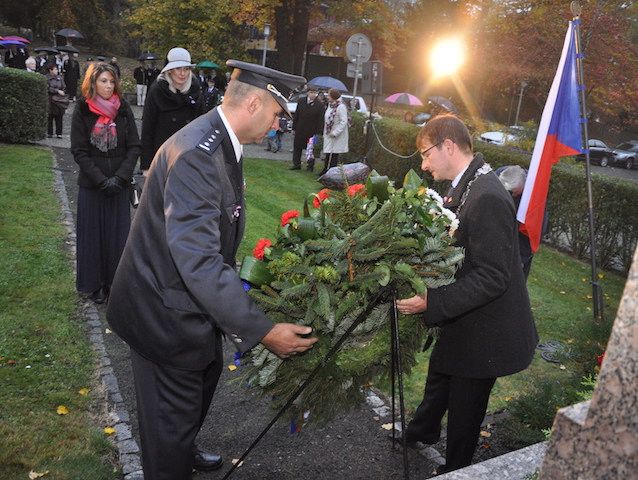 oslava_vyroci.JPG